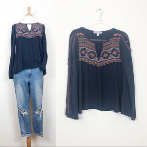 Abercrombie & Fitch • Cold Shoulder Embroidered